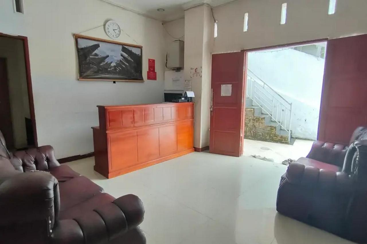 Hotel Reddoorz At Makale Tana Toraja Exterior foto